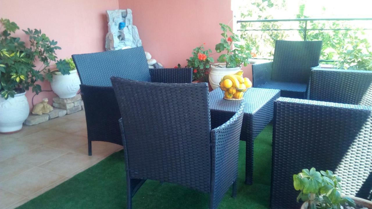 Paradise House Liapades Esterno foto